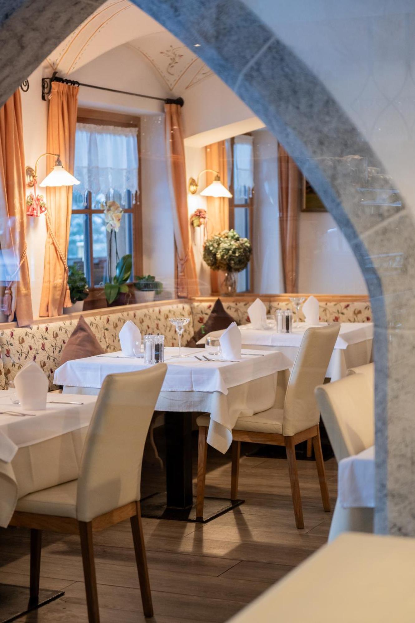 Della Creta Hotel 3*