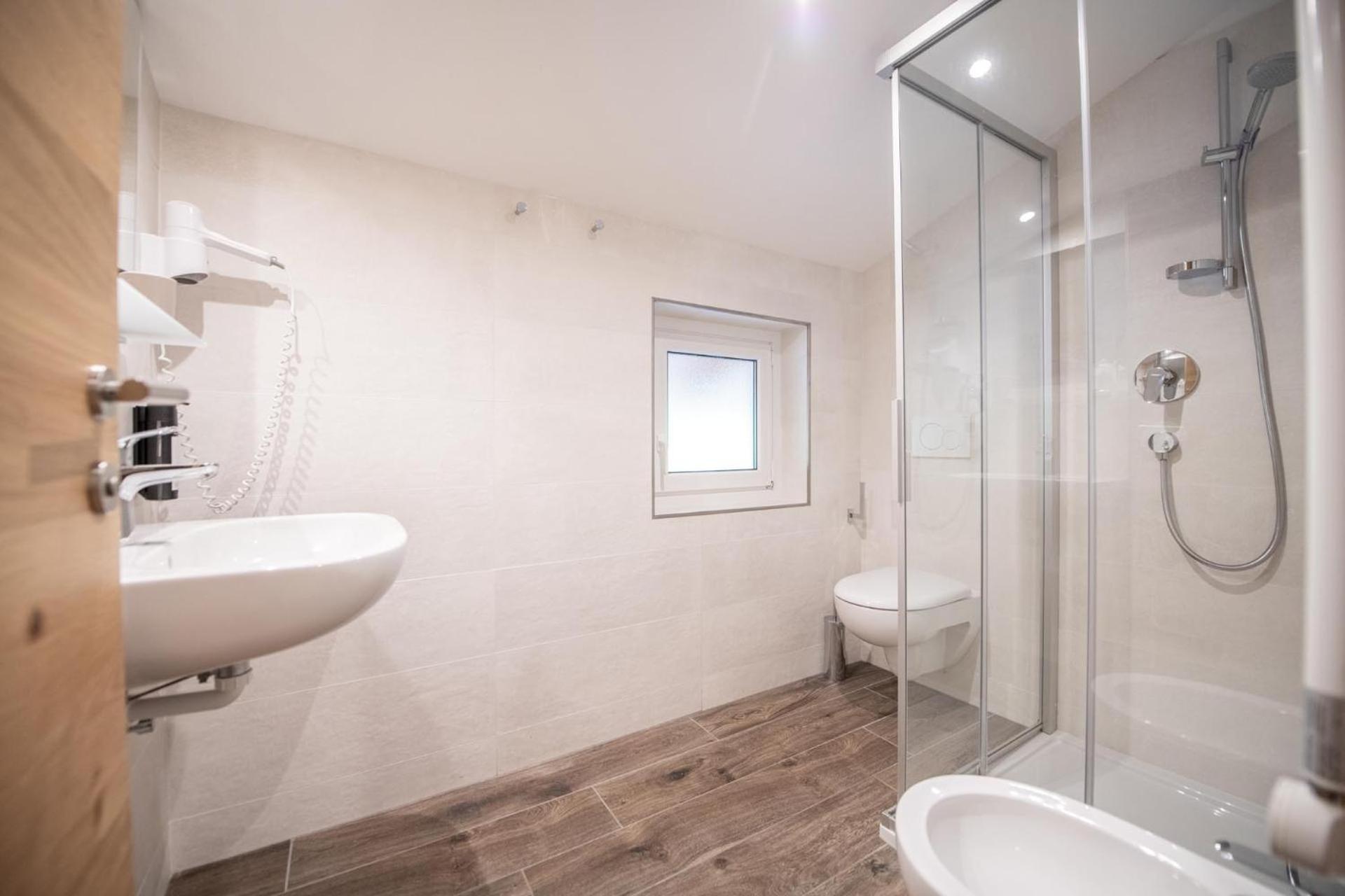 Della Creta Hotel 3*